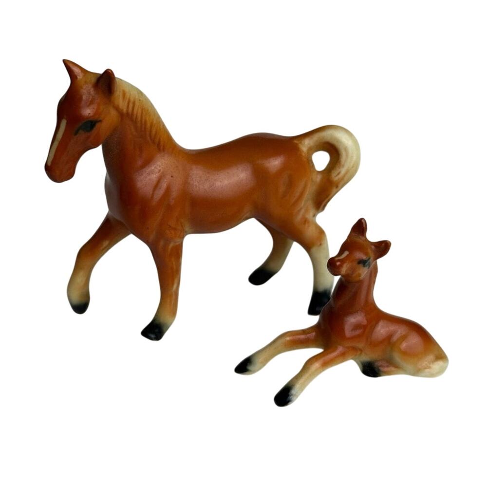 Vintage set miniature horses bone china chestnut brown figurines 1” and 2” flaw